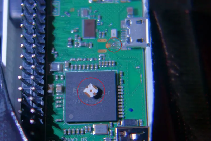 Raspberry Pi Zero Wの無線アンテナを外部化して金属ケースに入れる 10