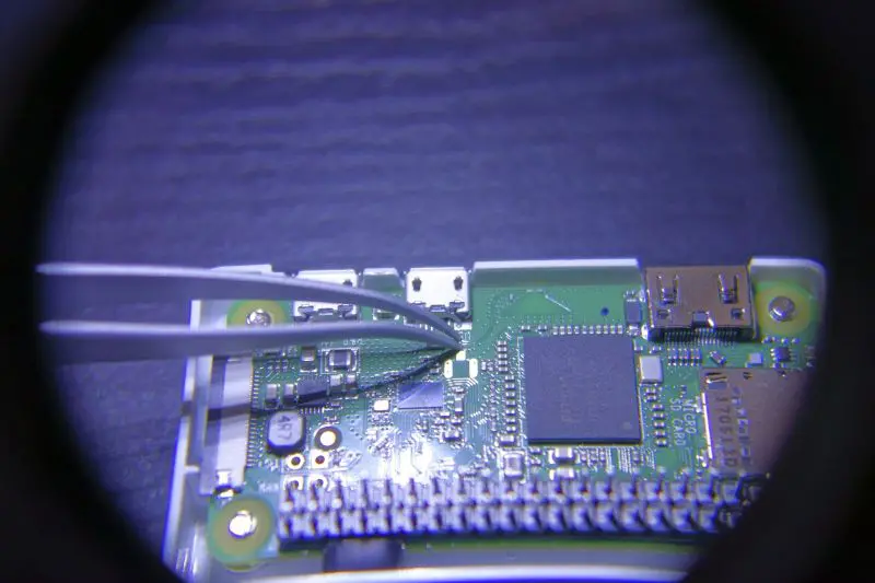 Raspberry Pi Zero Wの無線アンテナを外部化して金属ケースに入れる 8