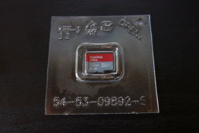 中国の通販で買ったSanDiskのメモリーカード 4