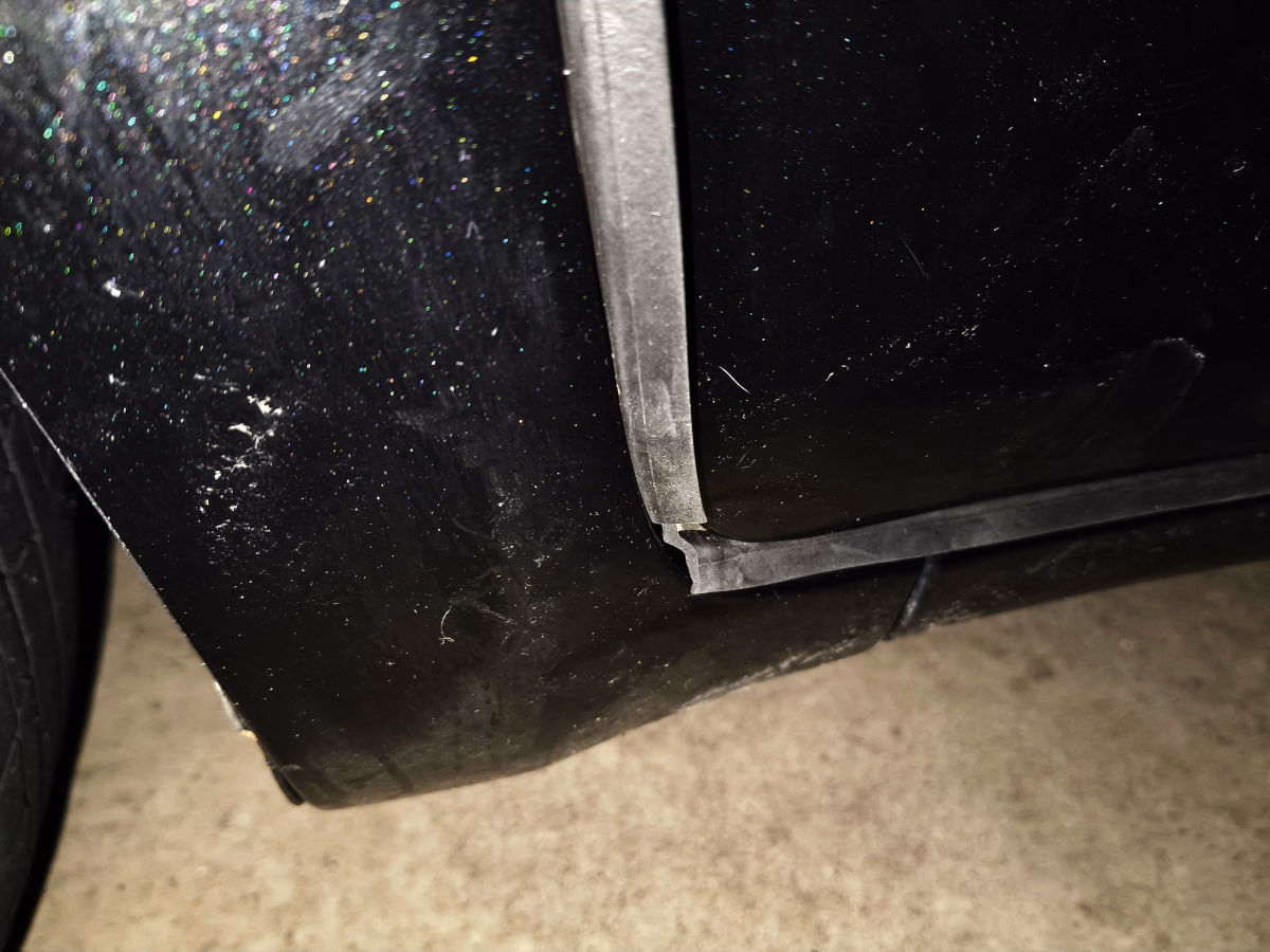 古い車の近代化改修 風切り音を静音化 前編 34